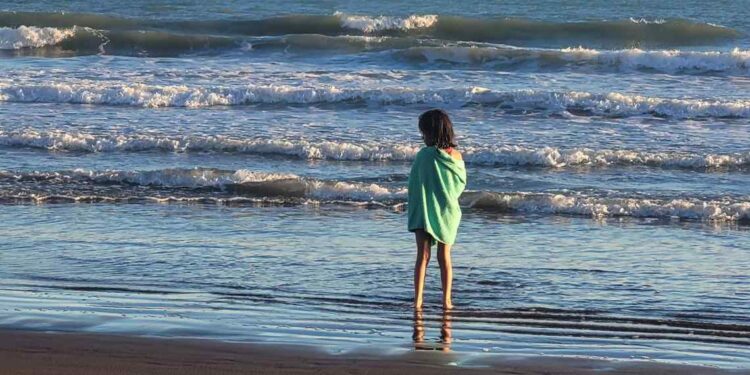 Por qué escuchar el sonido del mar nos relaja