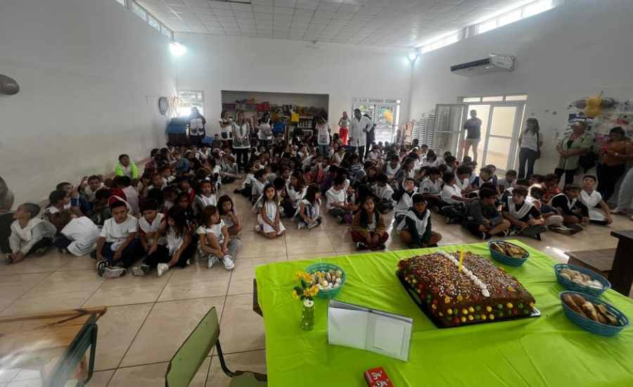 Escuela 3 de Sauce Grande aniversario