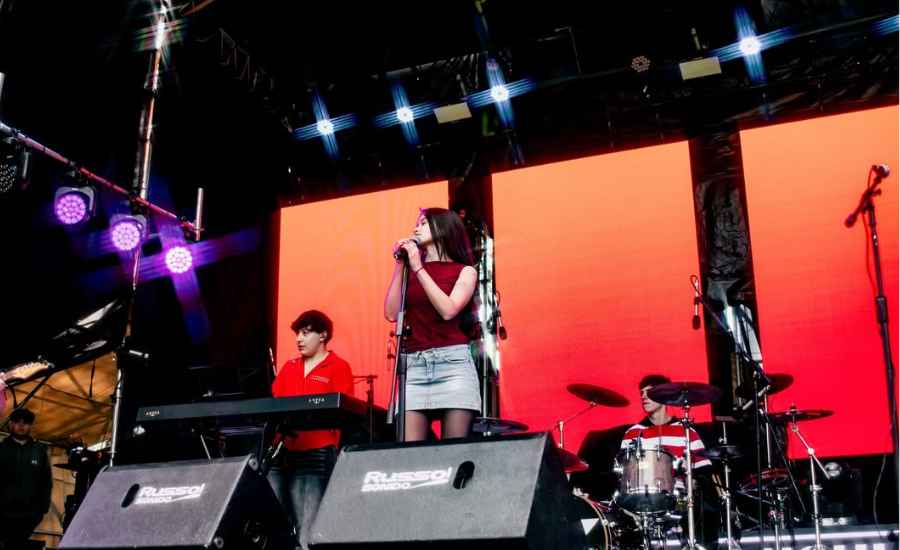 Luchi Davit en la Fiesta Nacional de la Primavera en 2025