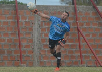 Julio Arias, arquero del SUPA, sin vueltas ni misterios: “Se armó un equipo para ser campeón”