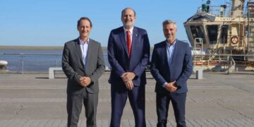 Anuncio de obre de Pampa Energía en el Puerto de Bahía Blanca