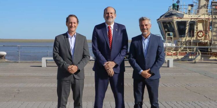 Anuncio de obre de Pampa Energía en el Puerto de Bahía Blanca