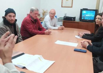 Chalde firmó inicio de obra de viviendas en Dorrego