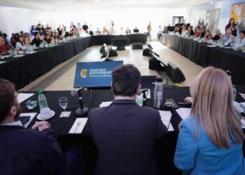 Kicillof asumió al frente del PJ