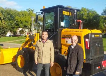 Nueva pala cargadora para Coronel Dorrego