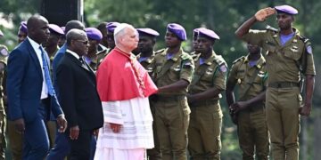 El Papa en África: «El mundo está siendo destruido por un puñado de tiranos”