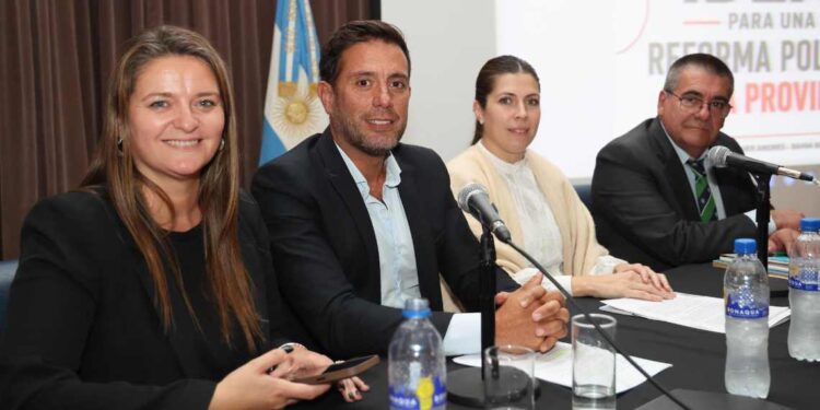 Encuentro de la UCR en Bahía Blanca