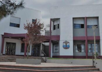 Escuela secundaria 1 suspensión de clases por alerta