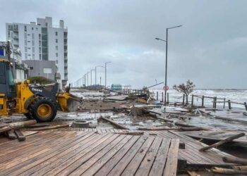 Trabajos en la costanera tras el temporal