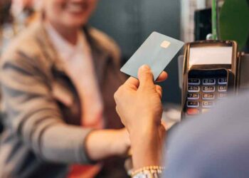 Cobrar con tarjeta, una necesidad para comercios que buscan vender sin perder oportunidades