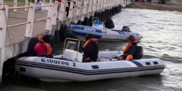 Concurso de pesca embarcada en la laguna