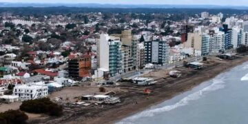 Vista aérea de Monte Hermoso en otoño invierno