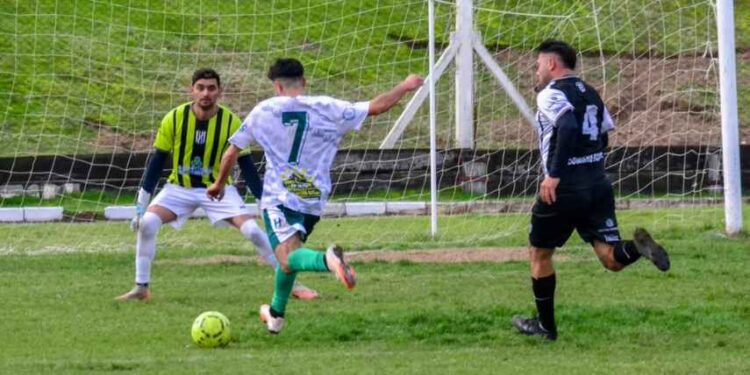 Esperanza vs Independiente de Pringles fecha 17