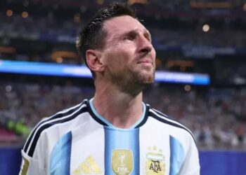 Messi llorando tras la victoria frente a Egipto