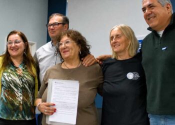 Reconocimiento a Mónica Carmelino y el programa de actualdad legislativa