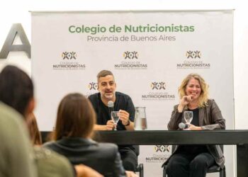 Colegio de Nutricionistas charla en Bahía Blanca