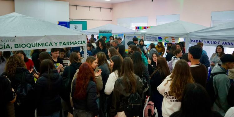 Muestra de carreras de la UNS
