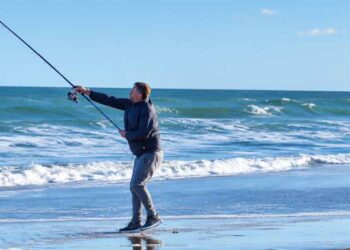 Pesca en Monte Hermoso en vacaciones de invierno