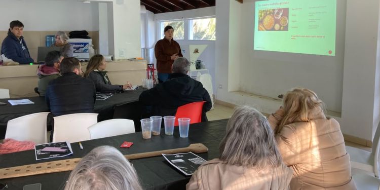 Taller de cerveza artesanal en Coronel Dorrego