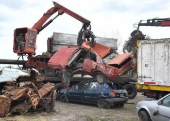 Compactación de automóviles