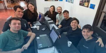 Estudiantes de la UNS y la UTN fueron premiados por un proyecto para recuperar asfalto con aceite de cocina usado