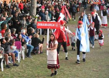 Fiesta de las Colectividades en Monte Hermoso