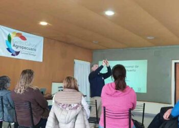 Taller sobre huertas en Dorrego